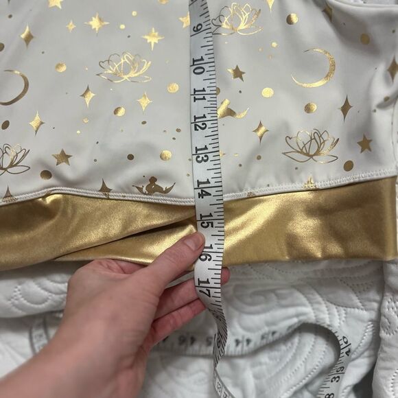 NWOT Disney's Aladdin Sports Bra Size
Visit 2x Bras - Picture 5 of 11